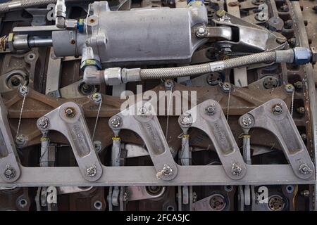 Up close detail if the Variable Vane actuator`s of a GE J79 jet engine Stock Photo